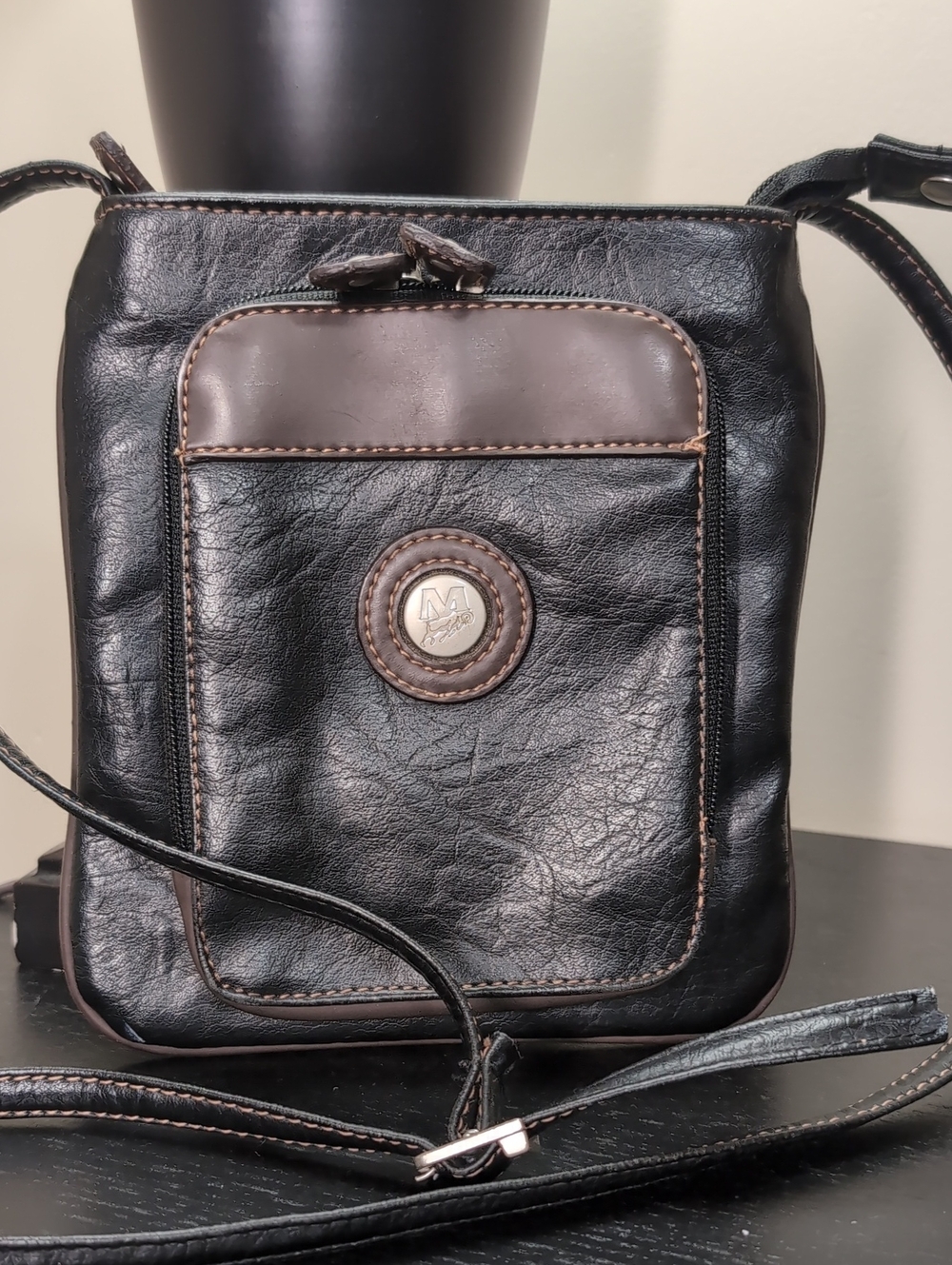 Vintage Mouflon Canada Cross Body Travel Bag